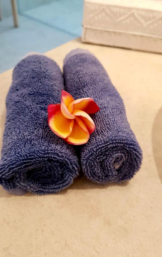 קנגו Villa Bliss A Paradise Of Three Independent Villas מראה חיצוני תמונה