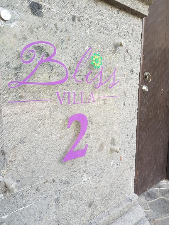קנגו Villa Bliss A Paradise Of Three Independent Villas מראה חיצוני תמונה
