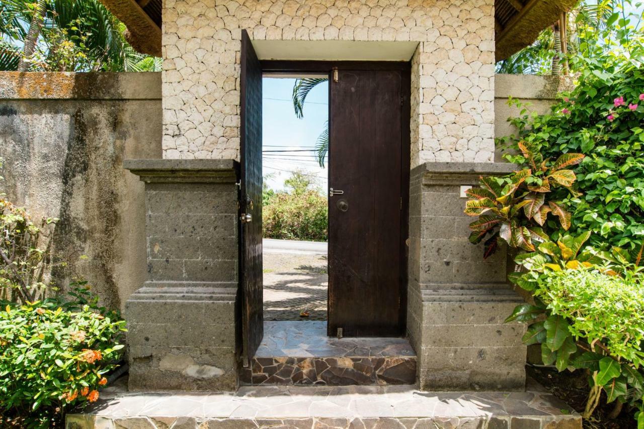 קנגו Villa Bliss A Paradise Of Three Independent Villas מראה חיצוני תמונה